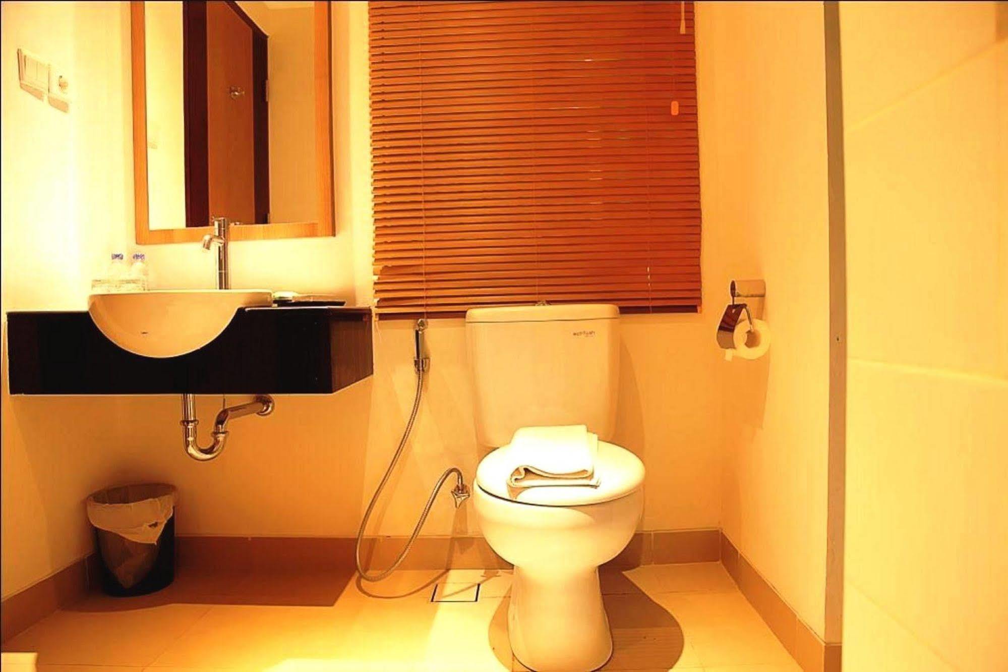 Santosa City Hotel Denpasar Eksteriør billede